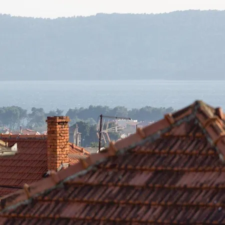 Five-bedroom Holiday In Vikendica Zadar