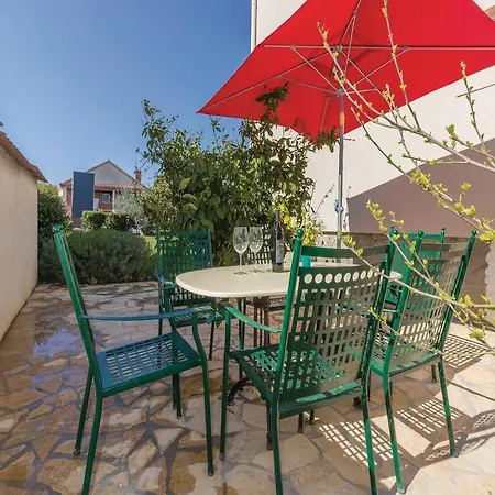 Five-bedroom Holiday In
