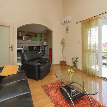 Five-bedroom Holiday In *