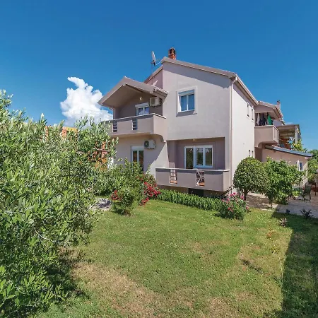 Five-bedroom Holiday In Prázdninový dům *